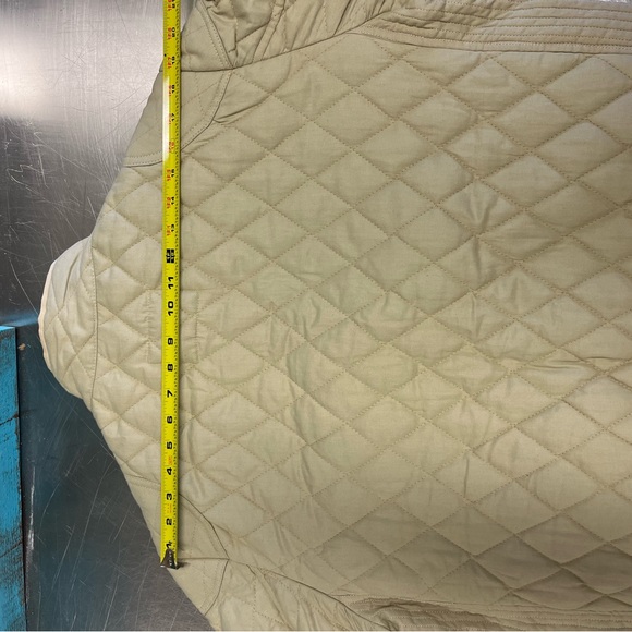 Vintage looking Bomber jkt with “ sponsor badges “ - Picture 13 of 16